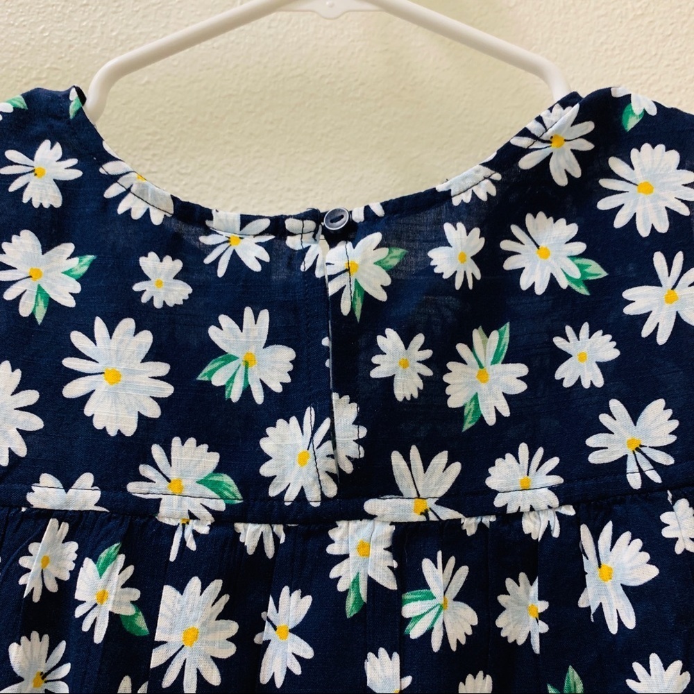 NWOT Sleeveless Daisy Print Tie Hem Top - Picture 5 of 8